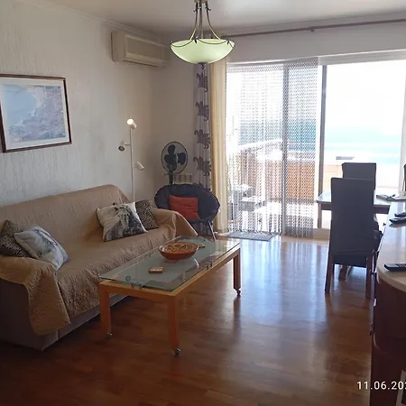 Yvonne's Bela Vista Apartment Sesimbra