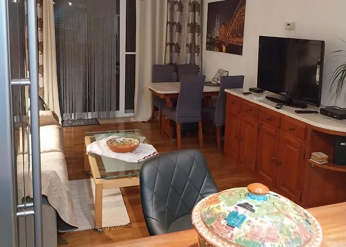 Апартаменты Yvonne's Bela Vista *
