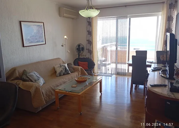 Yvonne's Bela Vista Апартаменты Сесимбра